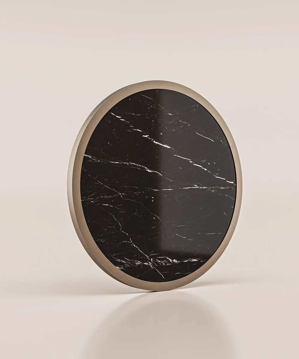 Rund og full (Anodic Bronze og Maraqina)